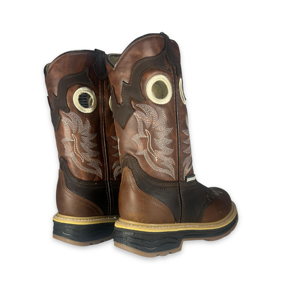 
                      
                        Bota rodeo de trabajo Estilo 6035 Color café Suela Doble densidad Diamond Bull
                      
                    